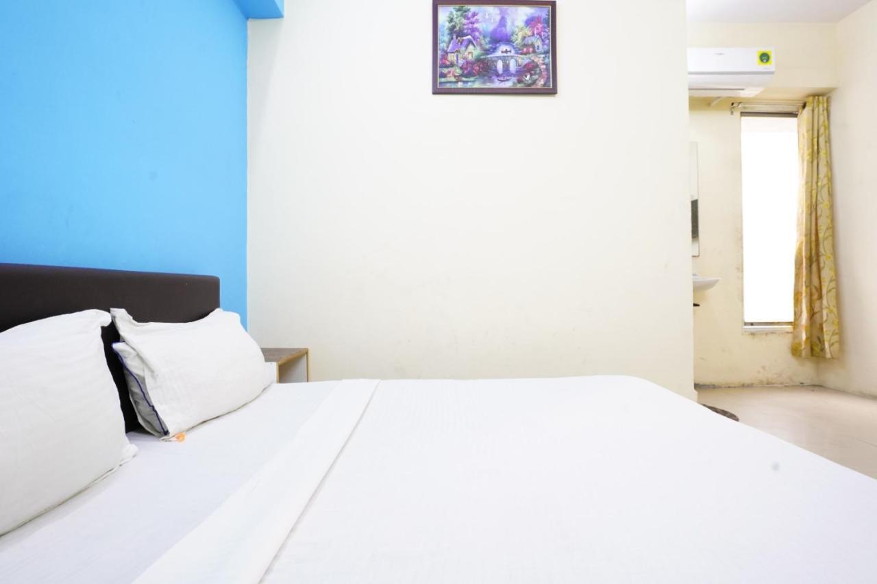 Infinity Rooms & Banquet Surat Exterior foto